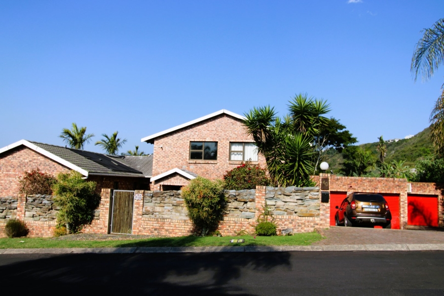 5 Bedroom Property for Sale in Gonubie North Eastern Cape
